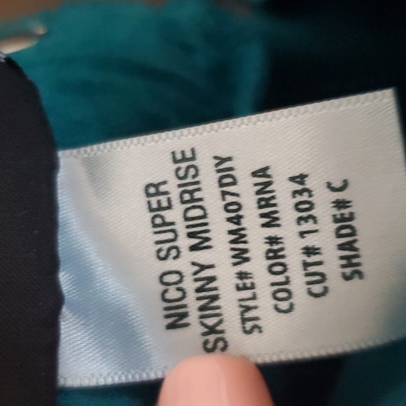 Hudson Nico Super Skinny Midrise Jeans in Teal Green. - Picture 6 of 10